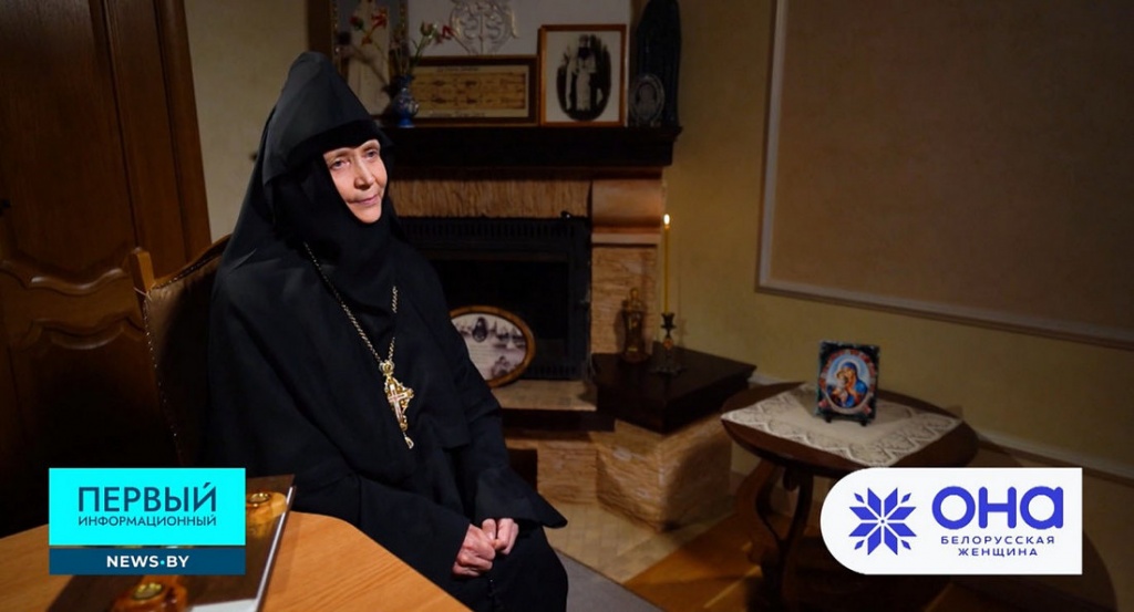 в текст